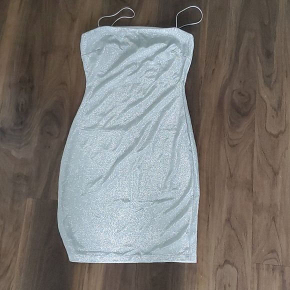 Windsor Dresses & Skirts - Glitter Silver Bodycon Dress